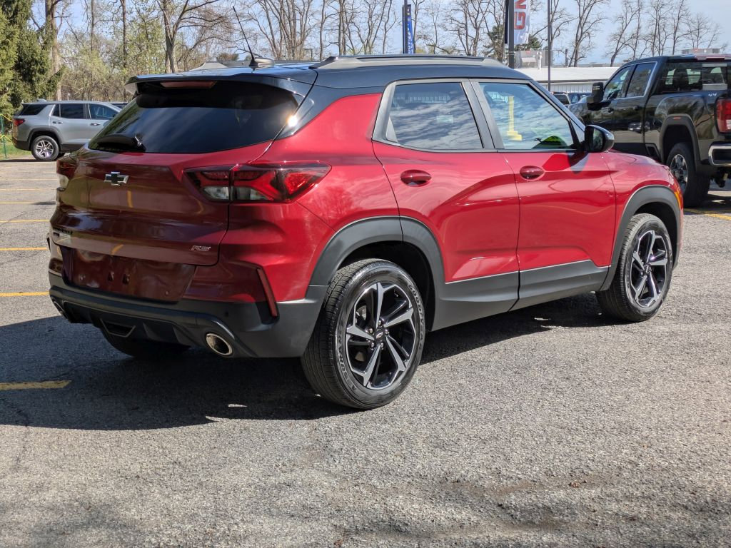 Used 2021 Chevrolet TrailBlazer RS w/ Technology Package AWD/4WD image 7