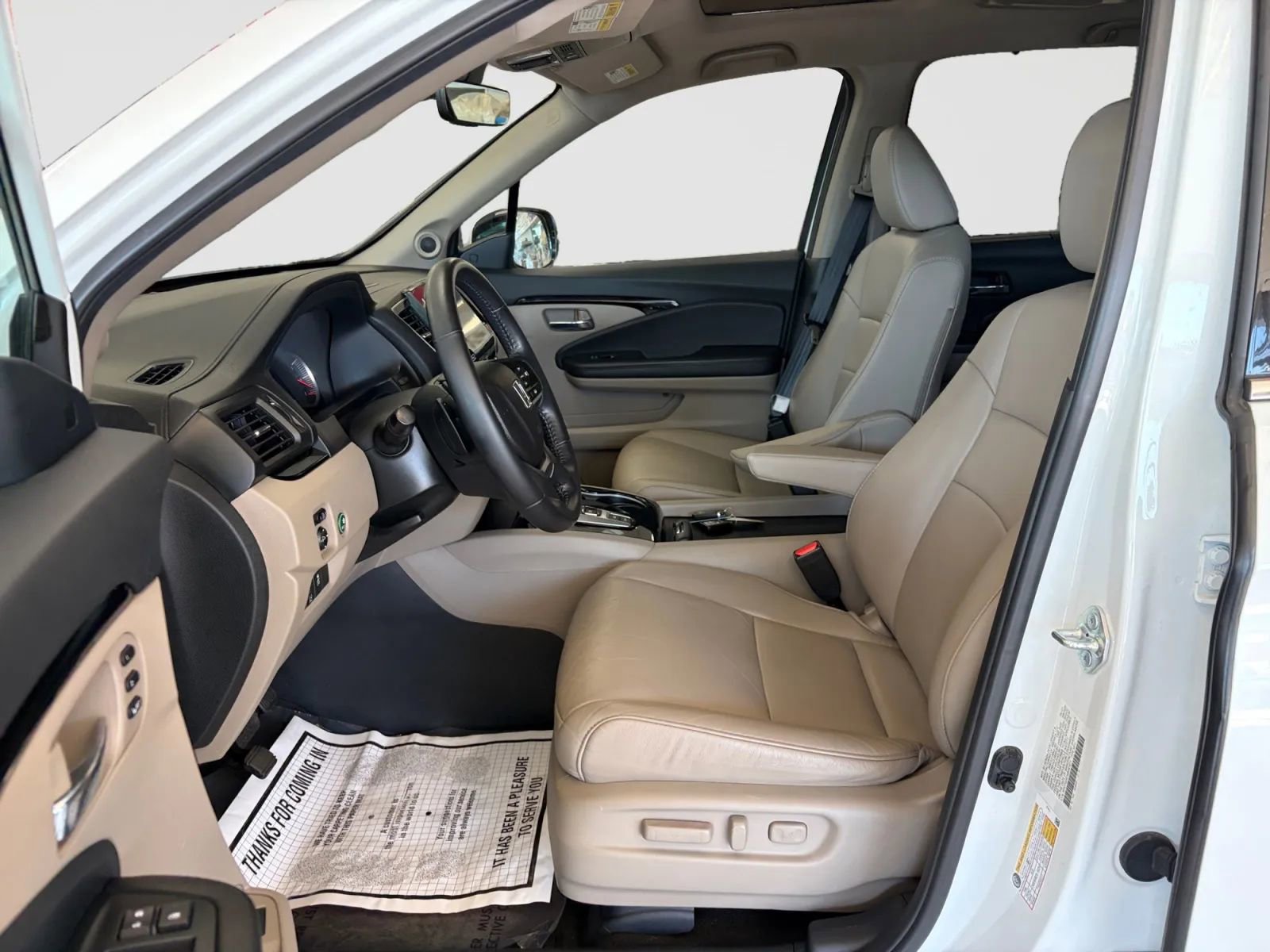 Used 2021 Honda Pilot Touring image 12