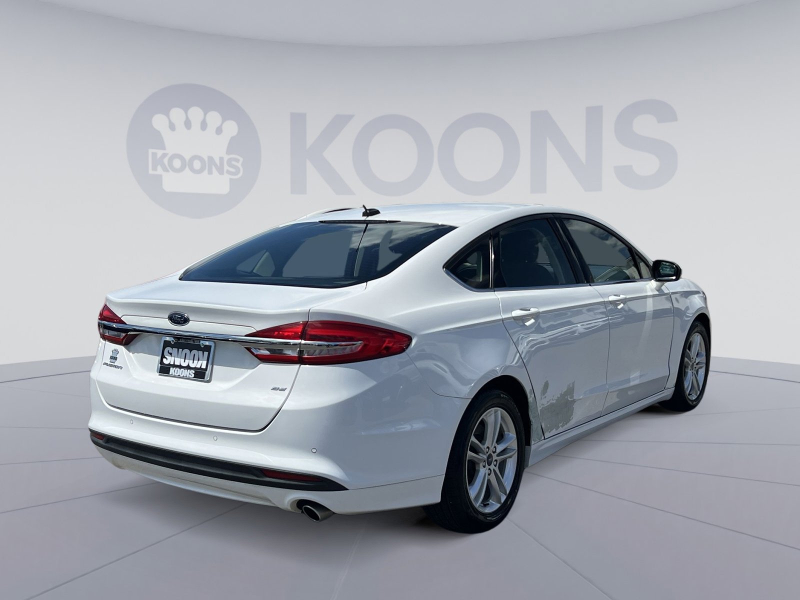Certified 2018 Ford Fusion SE FWD image 24