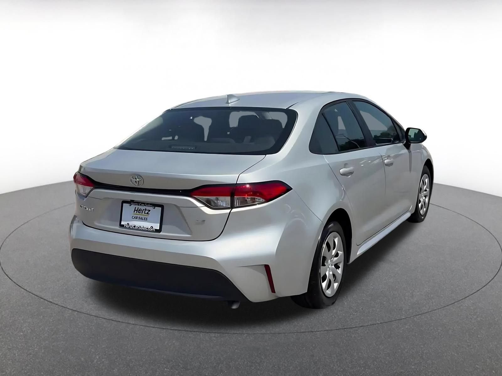 Used 2025 Toyota Corolla LE FWD image 15