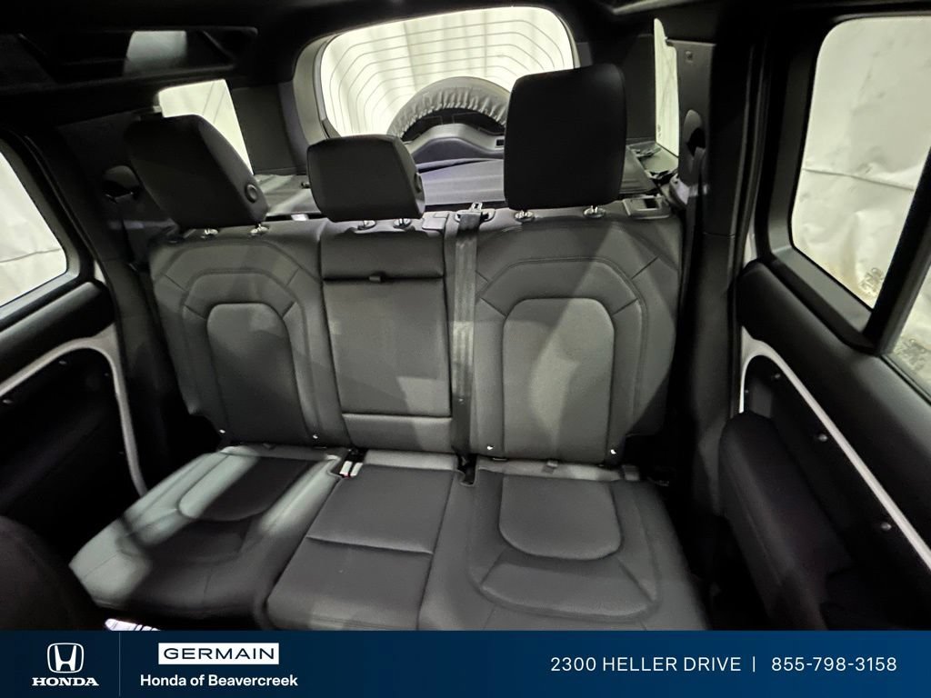 Used 2025 Land Rover Defender 110 S AWD/4WD image 28