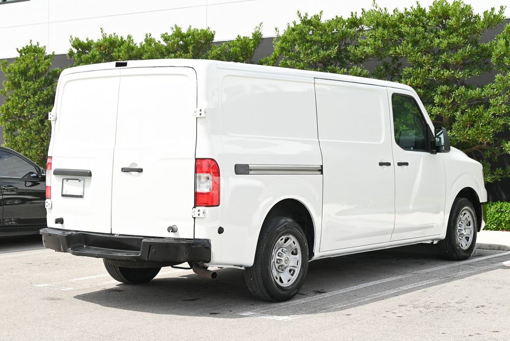 Used 2015 Nissan NV 2500 SV image 4