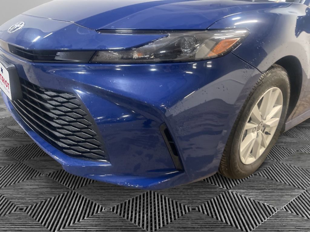 Certified 2025 Toyota Camry LE image 9