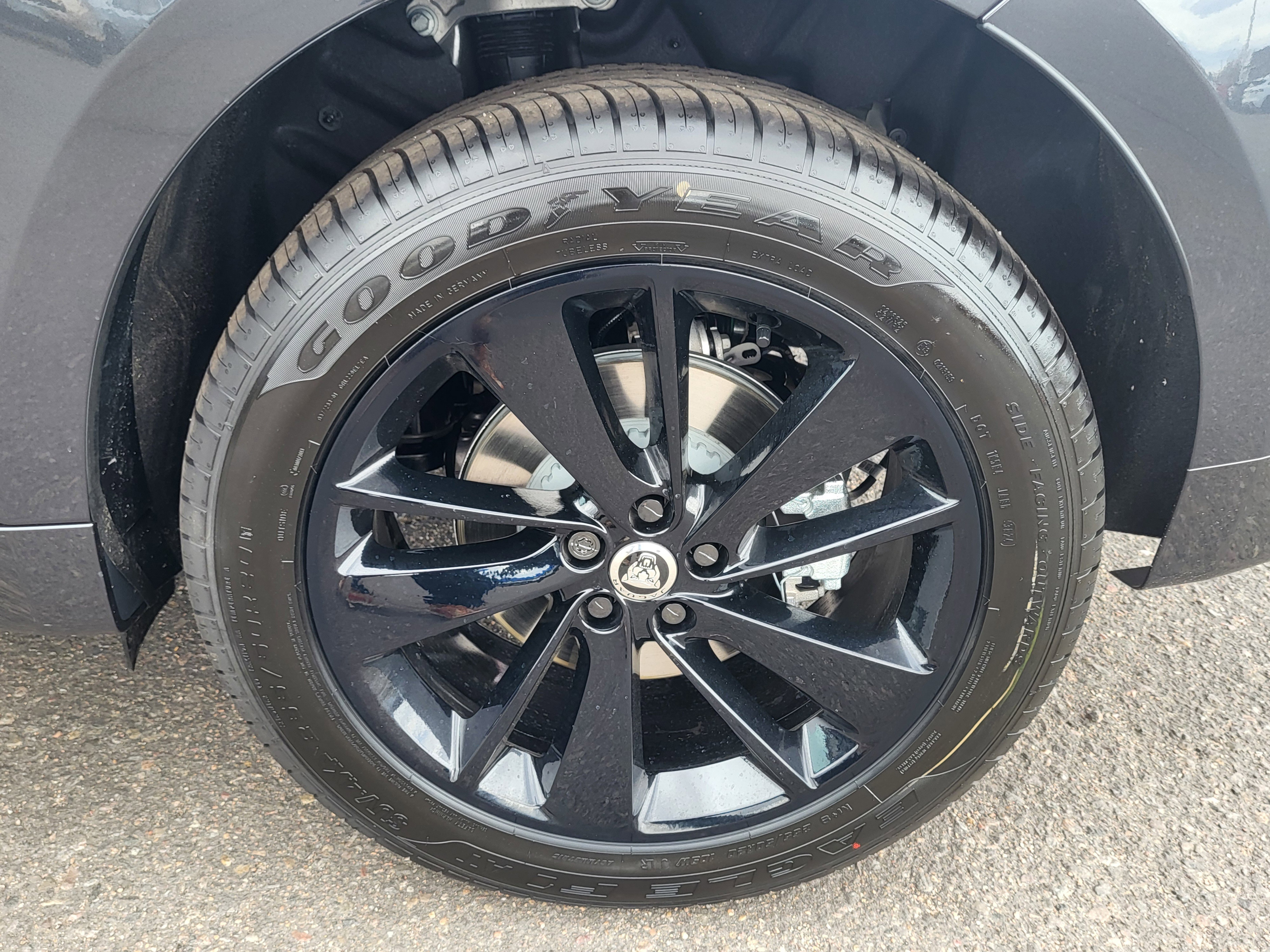 New 2026 Jaguar F-PACE R-Dynamic S image 27