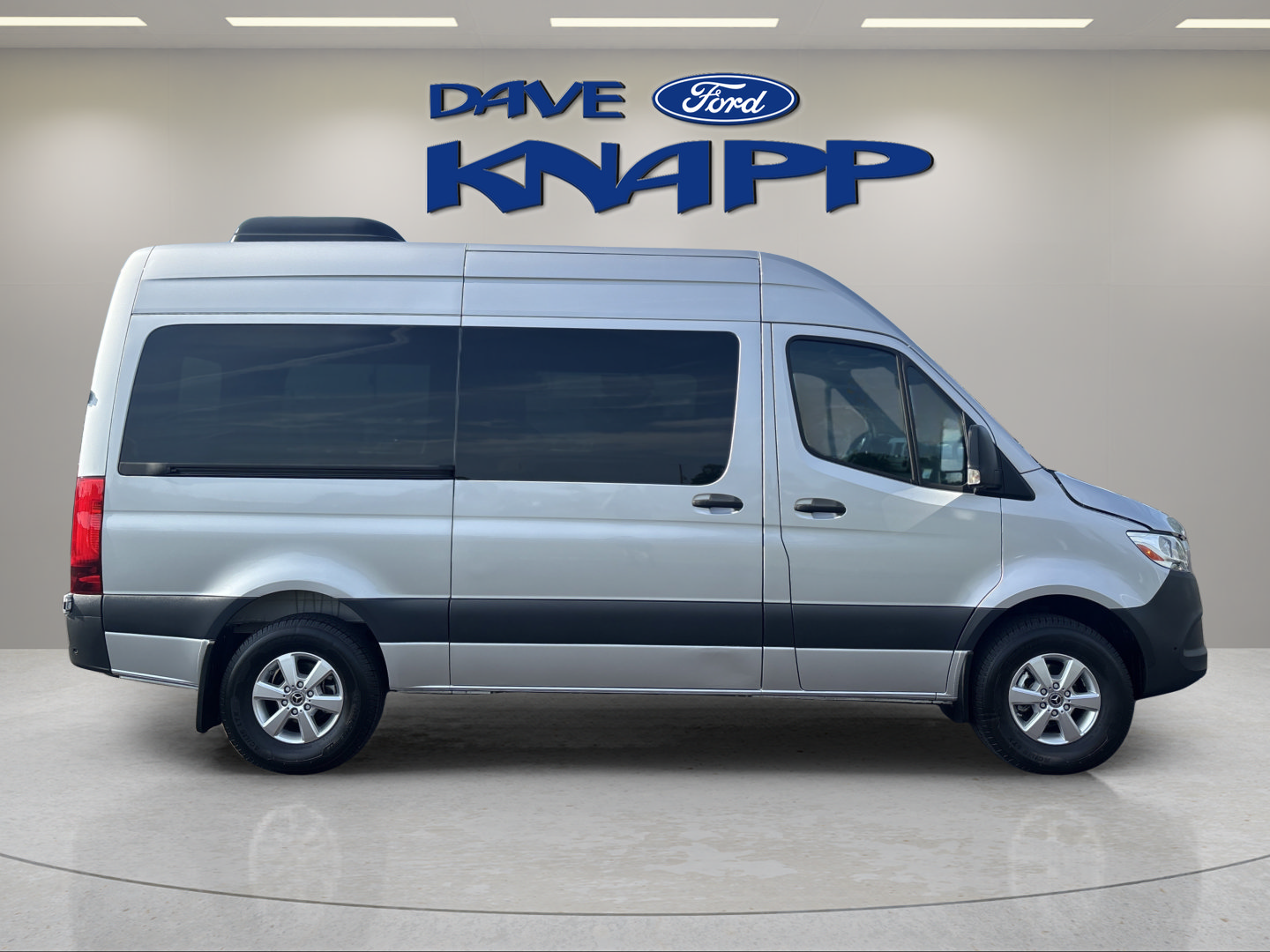 Used 2021 Mercedes-Benz Sprinter 2500 image 8