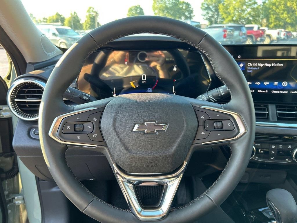 New 2026 Chevrolet Trax ACTIV w/ Driver Confidence Package FWD image 7