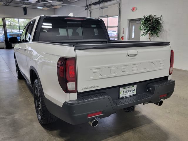 Certified 2024 Honda Ridgeline Black Edition image 7