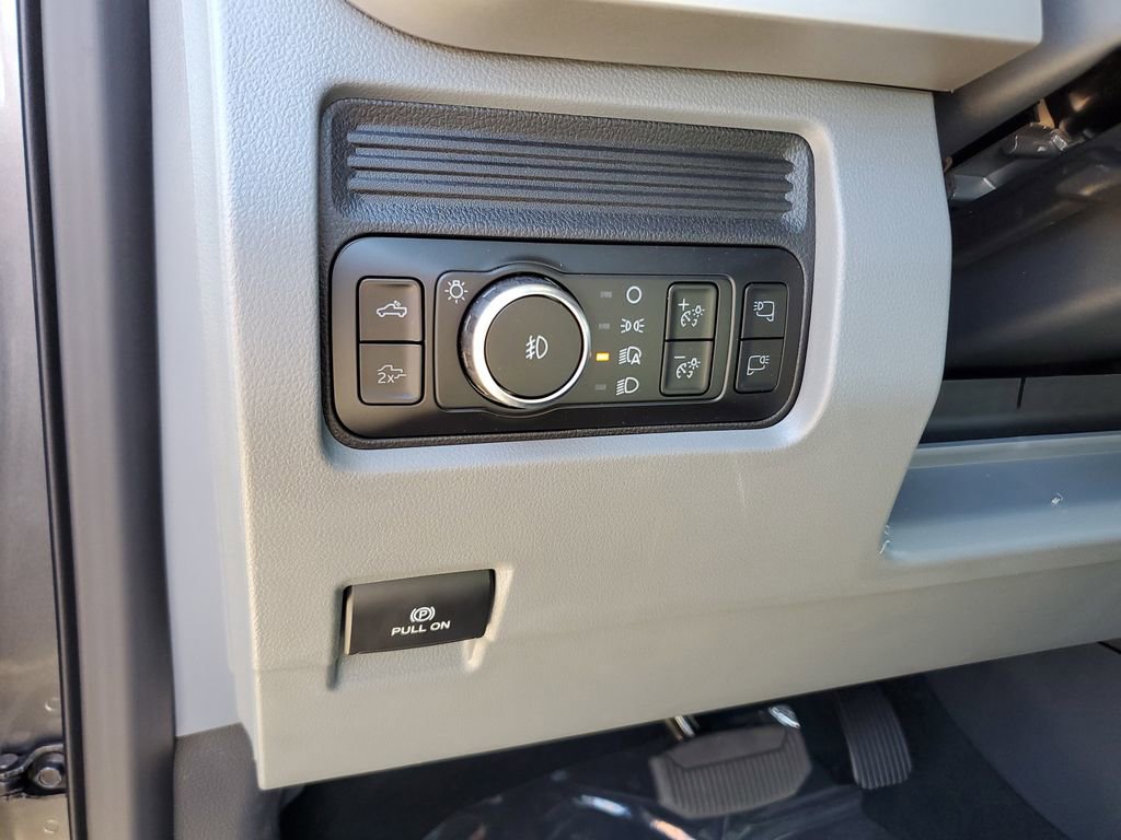 New 2026 Ford F250 XLT image 16