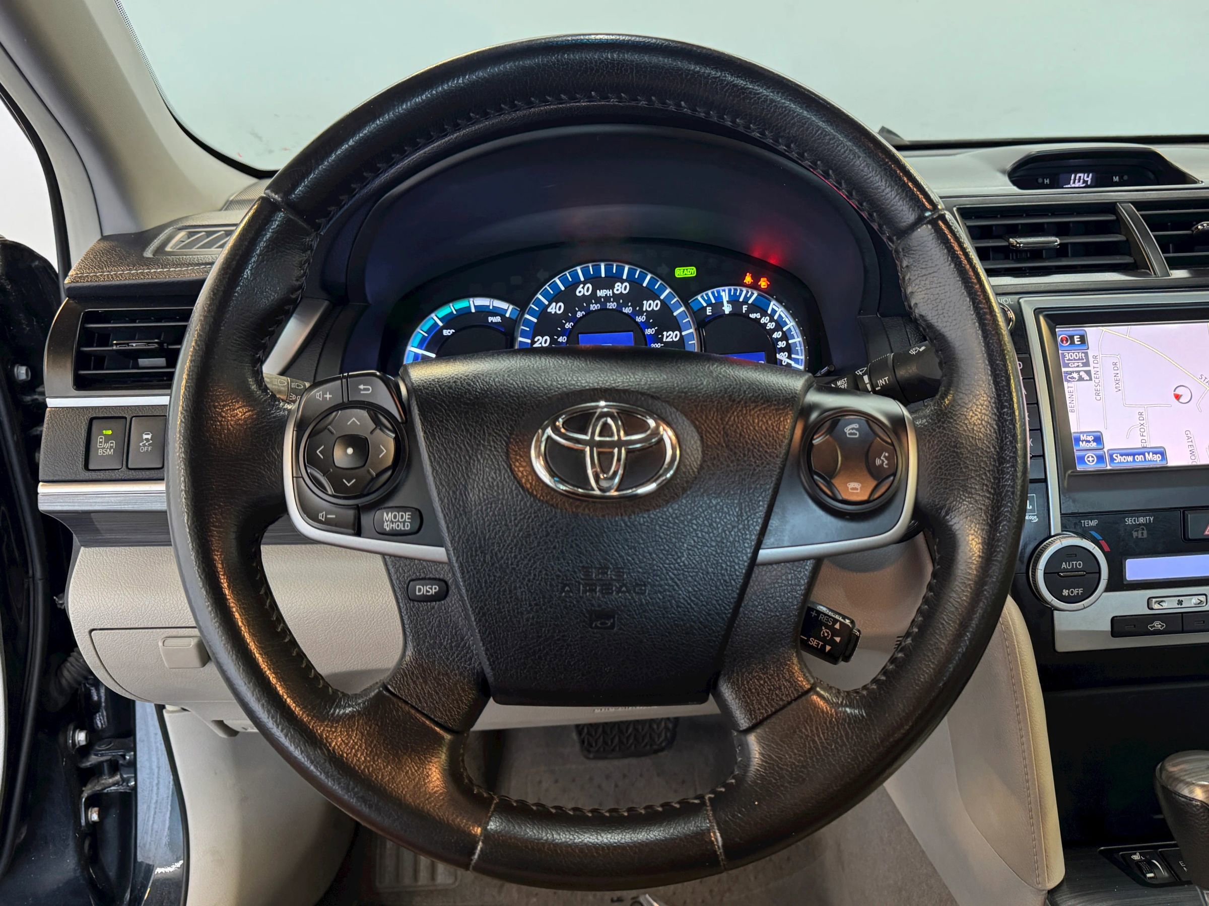 Used 2013 Toyota Camry XLE image 16