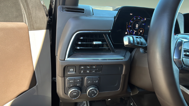 Used 2025 Chevrolet Tahoe LT AWD/4WD image 23