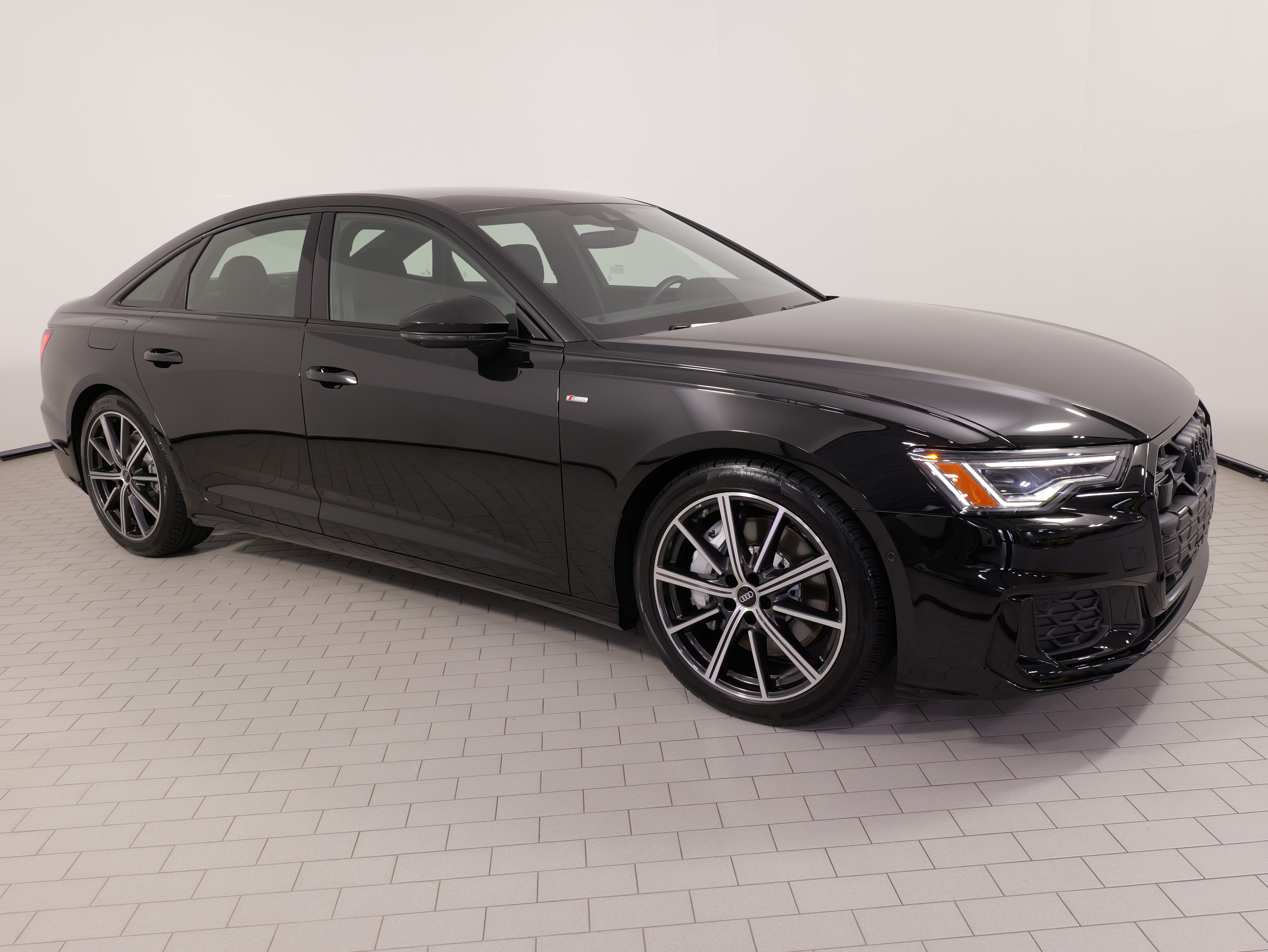 Used 2025 Audi A6 Premium Plus w/ Premium Plus Package AWD/4WD image 8