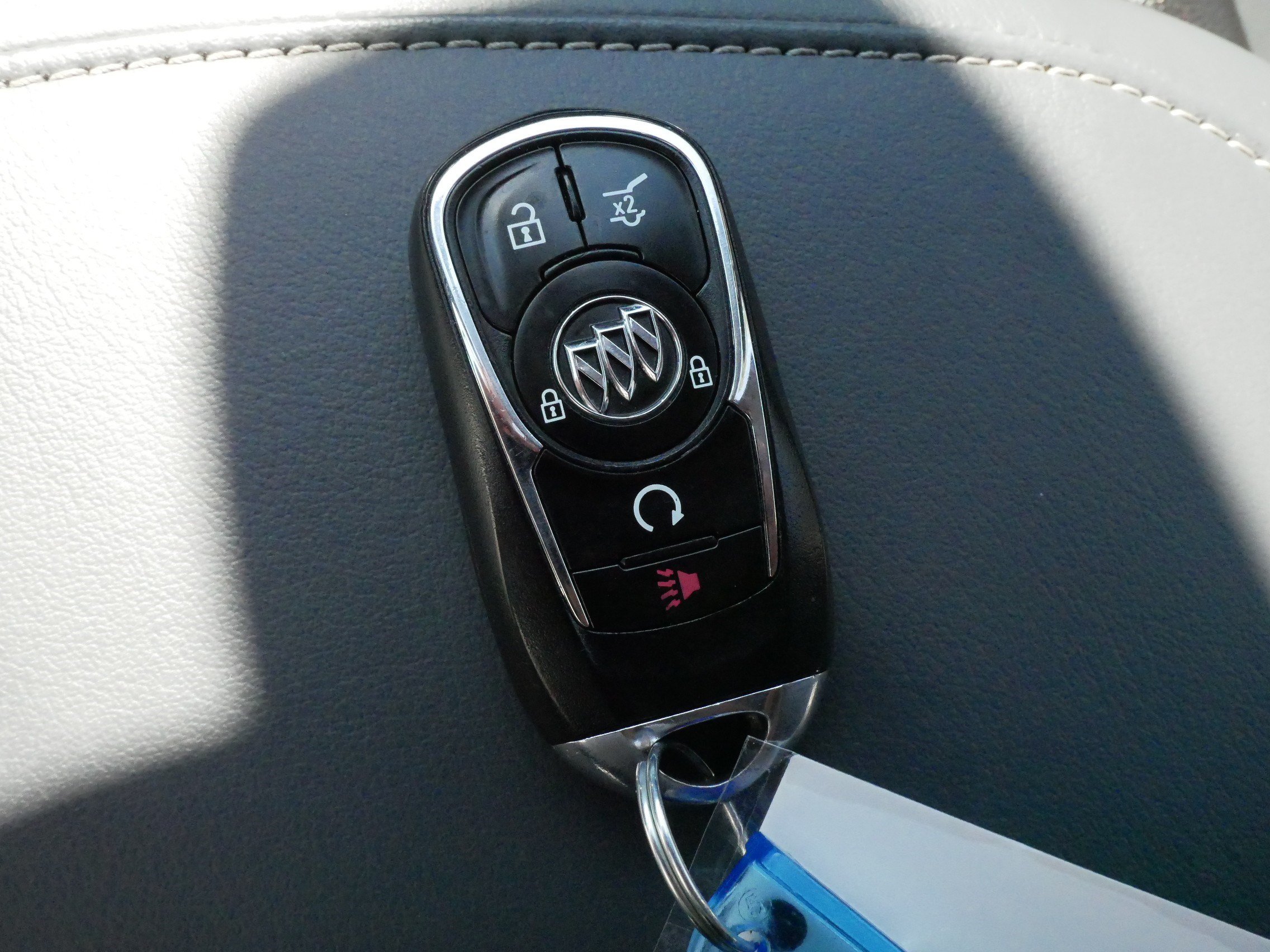 Used 2019 Buick Enclave Premium AWD/4WD image 32