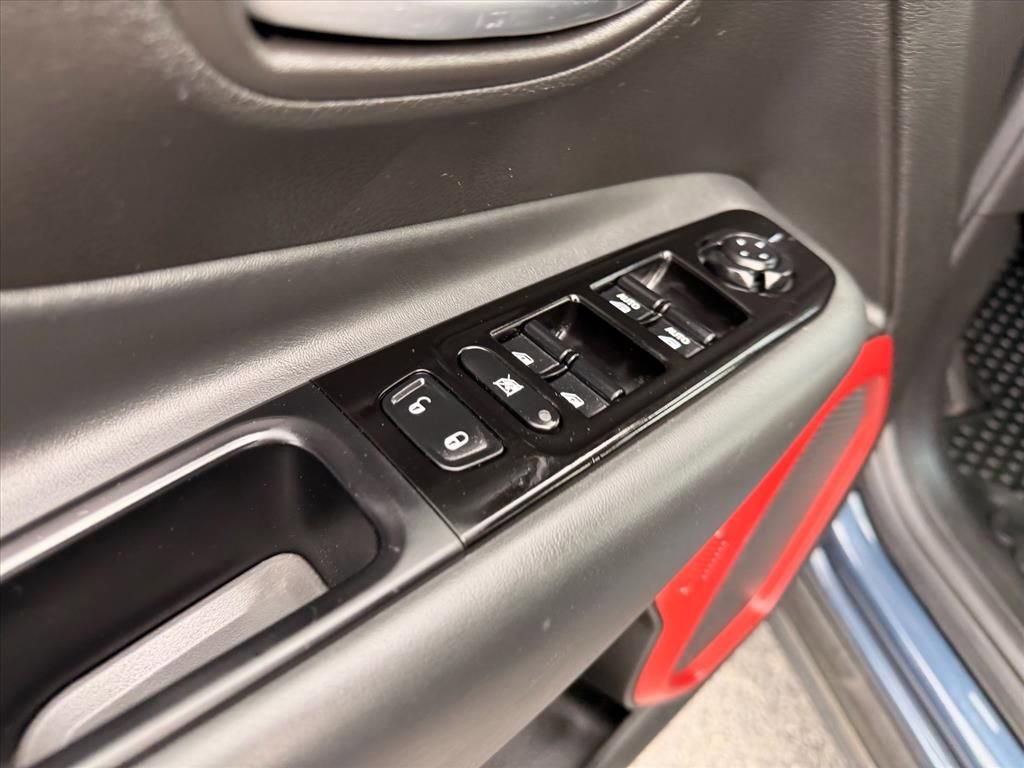 Used 2021 Jeep Renegade Trailhawk image 16