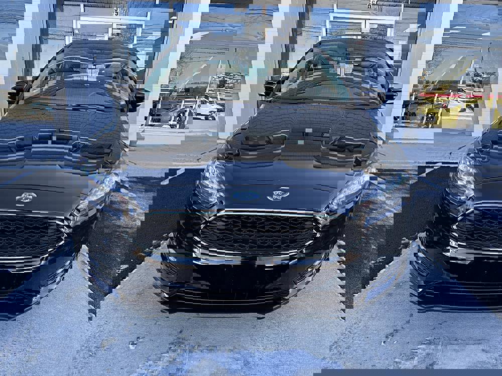 Used 2017 Ford Focus SEL w/ Cold Weather Package image 2