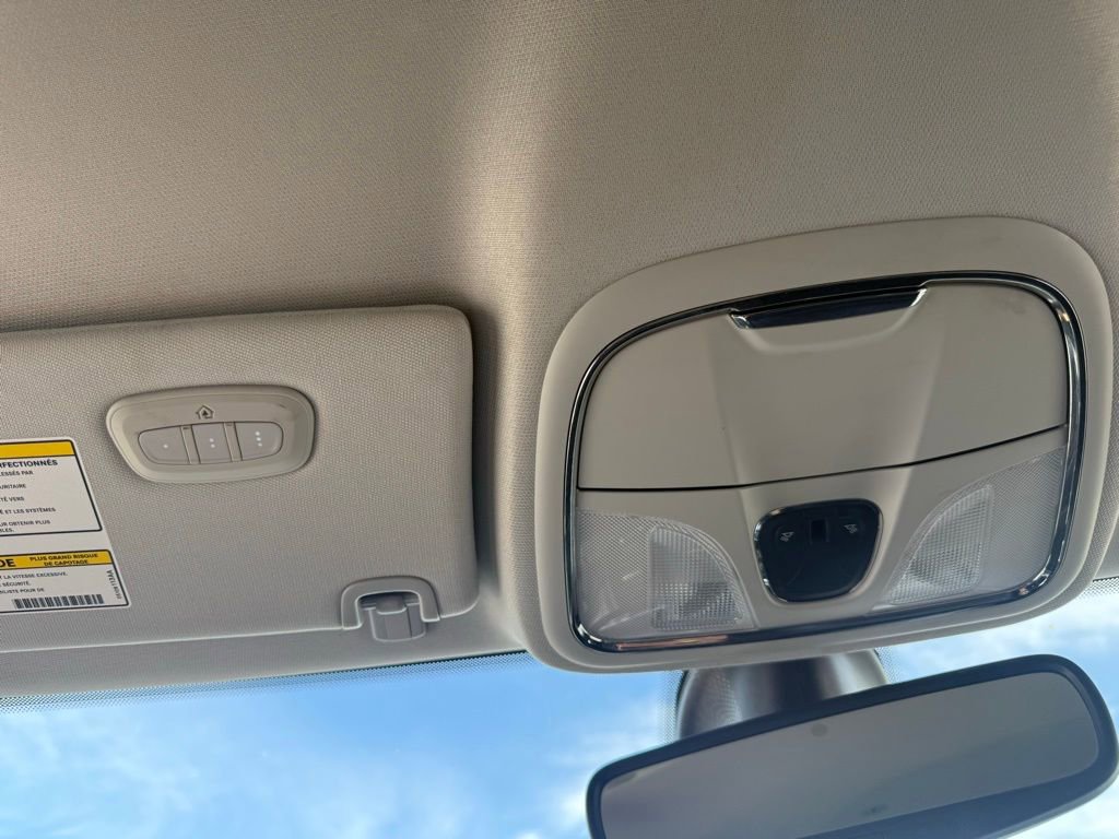 Used 2020 Jeep Cherokee Limited image 12