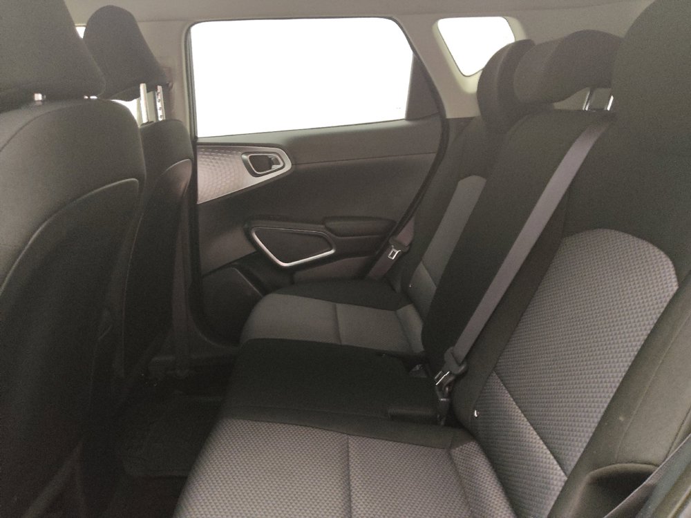 Used 2022 Kia Soul LX FWD image 18