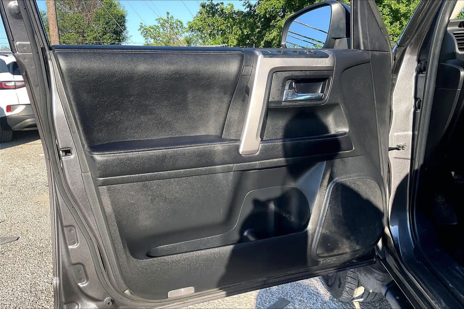 Used 2023 Toyota 4Runner SR5 AWD/4WD image 21