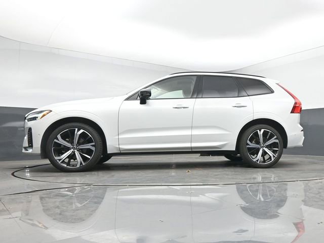 Used 2023 Volvo XC60 B5 Ultimate w/ Protection Package Premier AWD/4WD image 14