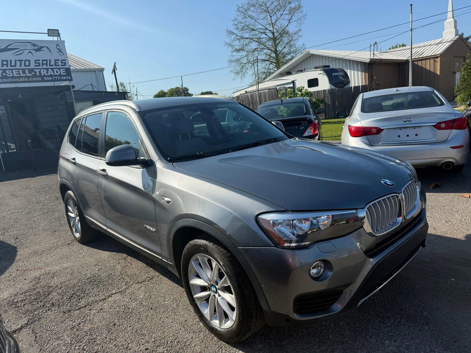 Used 2017 BMW X3 xDrive28i AWD/4WD image 1