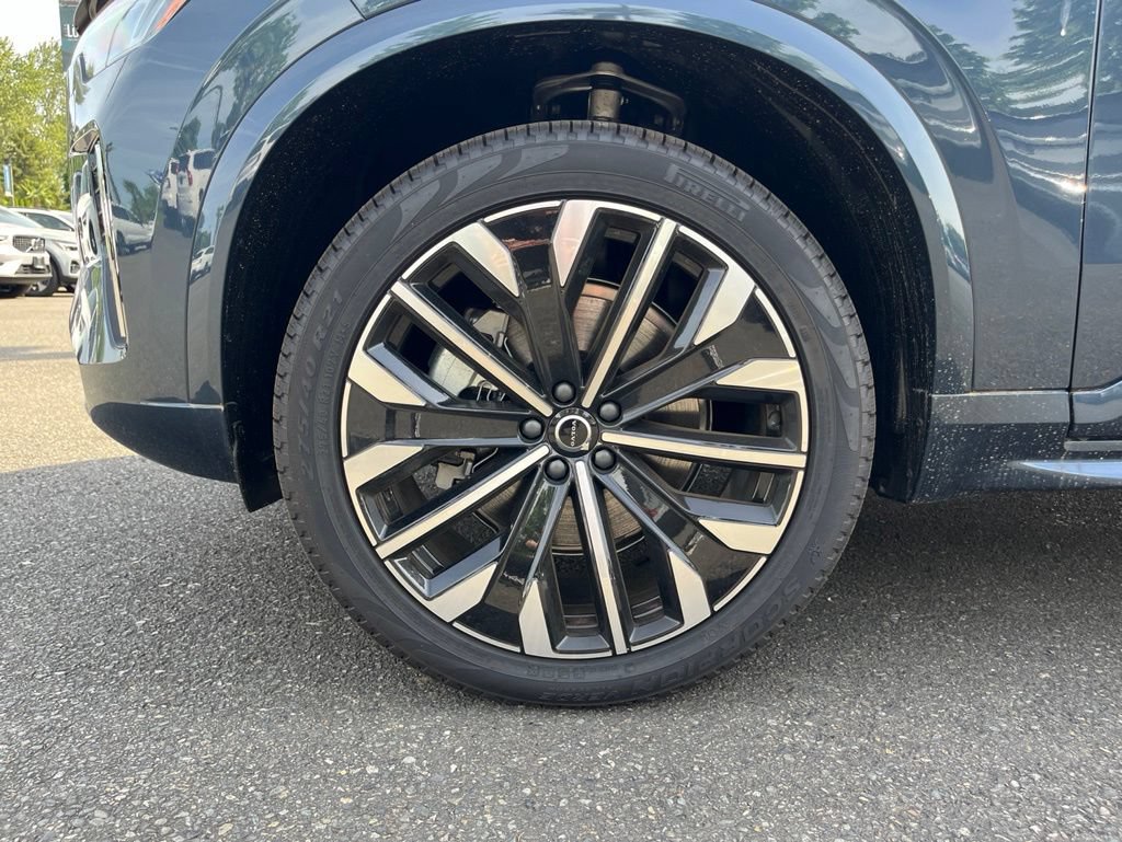 New 2026 Volvo XC90 B5 Core w/ Protection Package AWD/4WD image 28