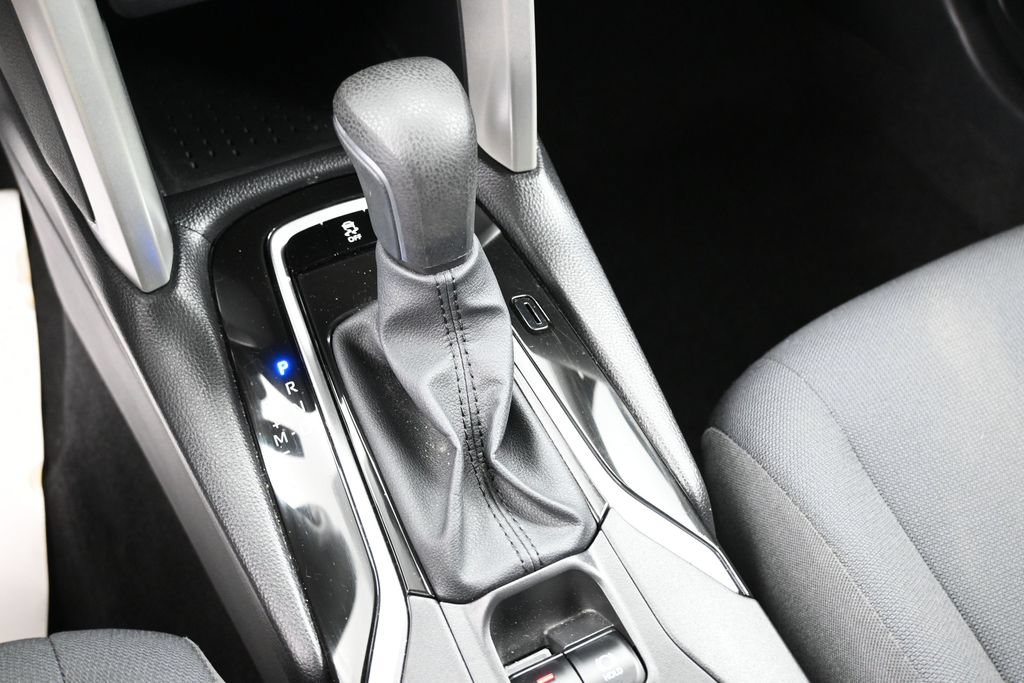 Used 2024 Toyota Corolla Cross LE AWD/4WD image 27