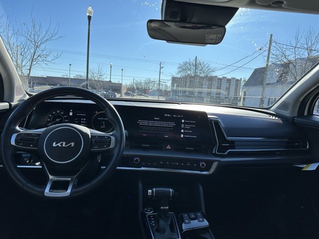 Certified 2024 Kia Sportage SX image 3