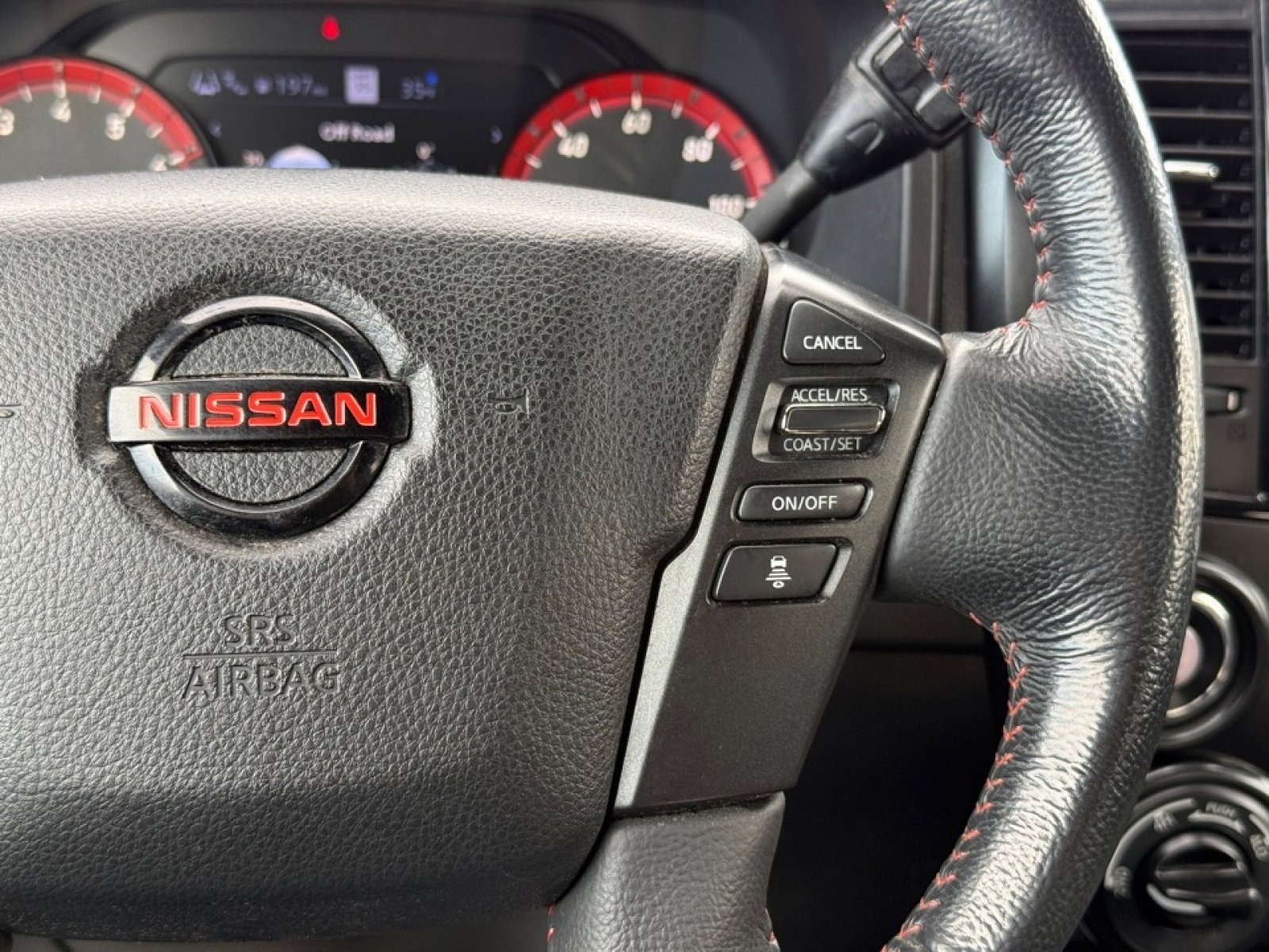 Used 2020 Nissan Titan PRO-4X image 24