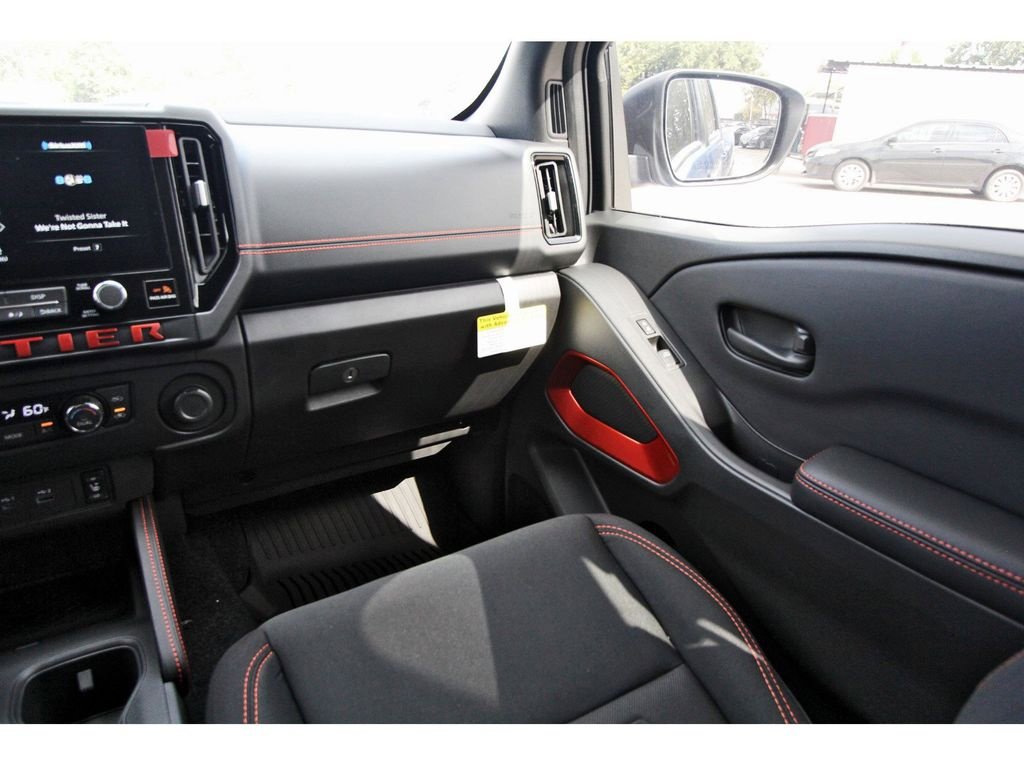 New 2026 Nissan Frontier PRO-4X w/ Pro-4x Convenience Package image 10