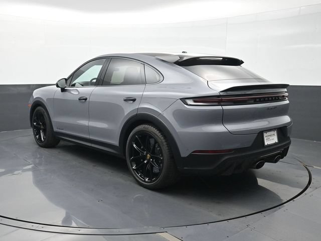 Certified 2024 Porsche Cayenne Turbo GT AWD/4WD image 3