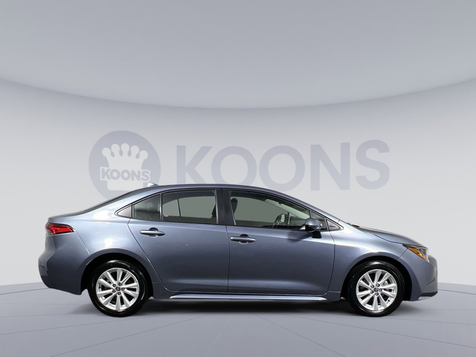 Used 2025 Toyota Corolla LE w/ LE Premium Package FWD image 12