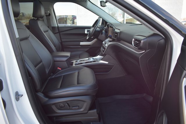 Used 2023 Ford Explorer XLT w/ Equipment Group 202A image 45