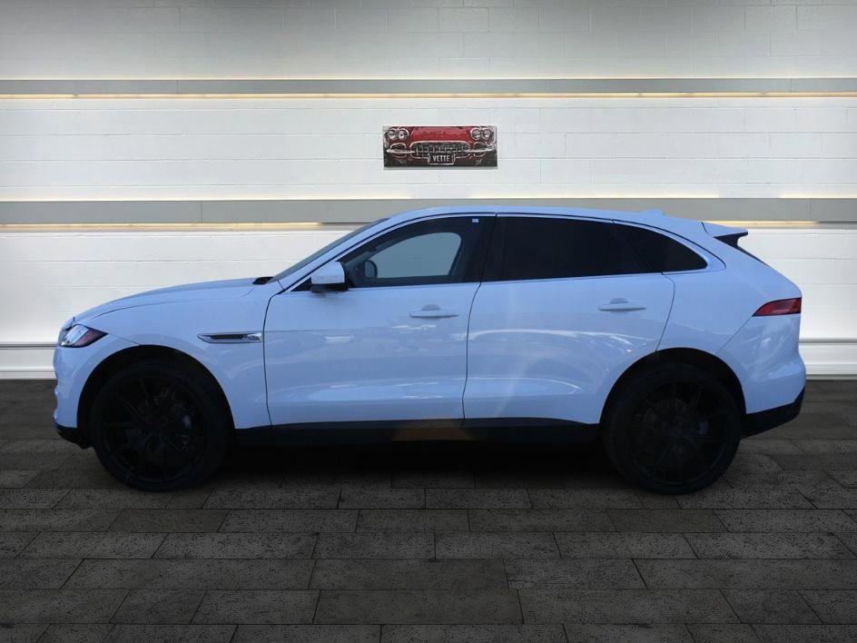 Used 2019 Jaguar F-PACE Premium image 5