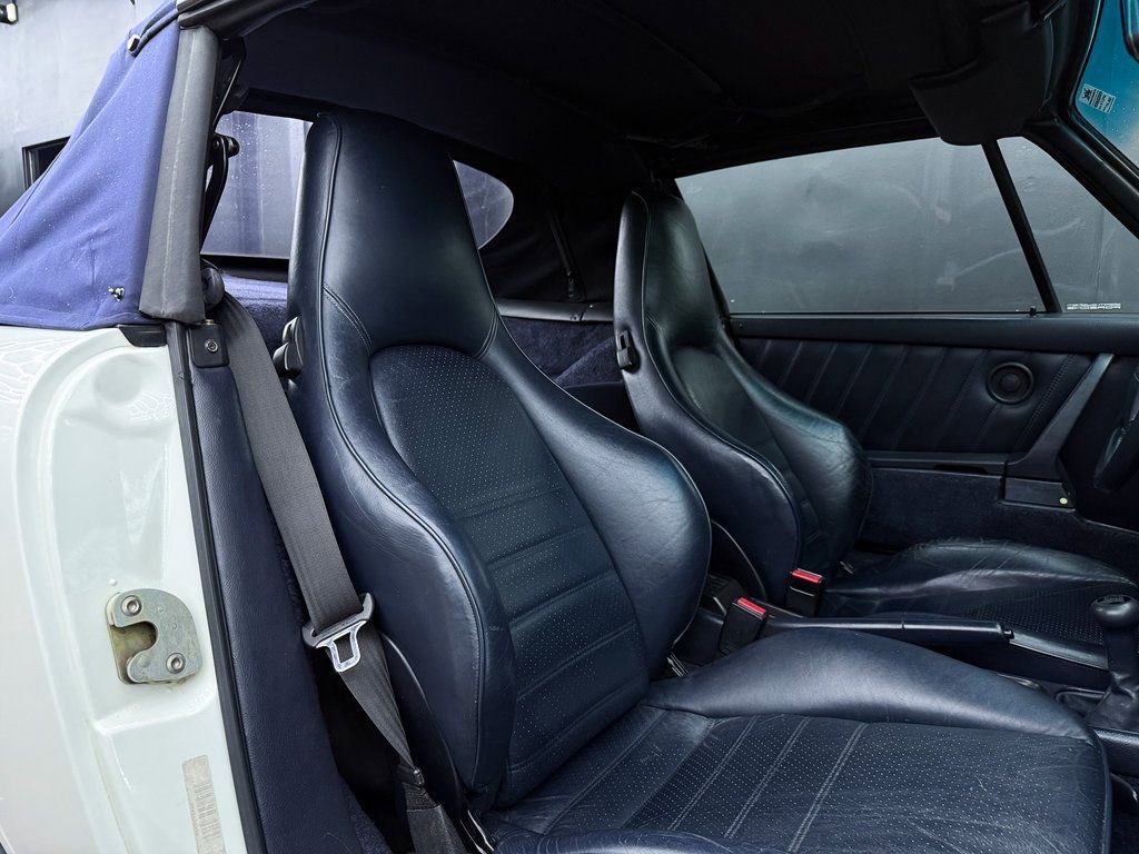 Used 1992 Porsche 911 Carrera image 33