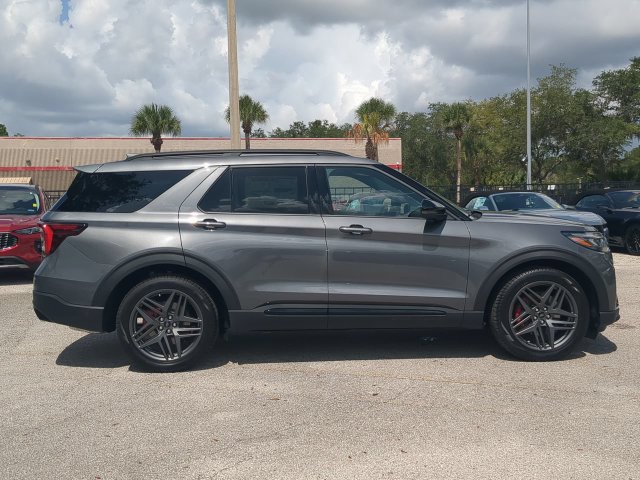 New 2026 Ford Explorer ST w/ Sun And Sound Package AWD/4WD image 4