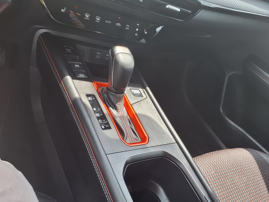 Used 2026 Nissan Kicks SR w/ Cold Weather Package AWD/4WD image 14
