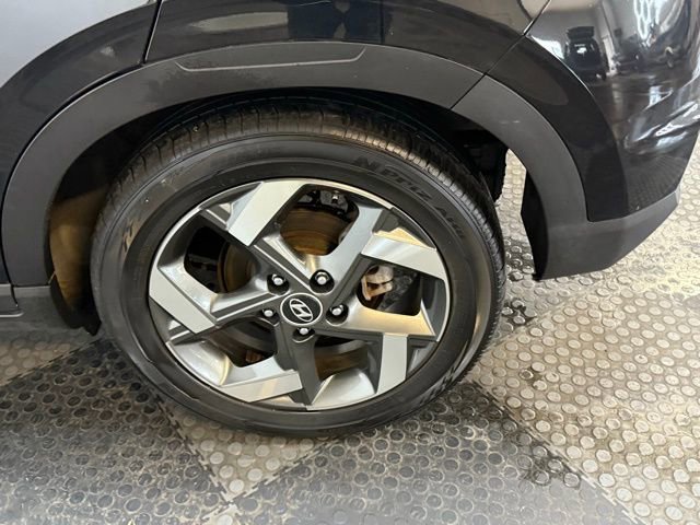 Certified 2023 Hyundai Venue SEL w/ Cargo Package image 15