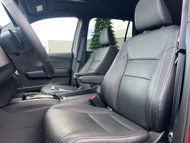 Used 2023 Honda Passport Elite image 14