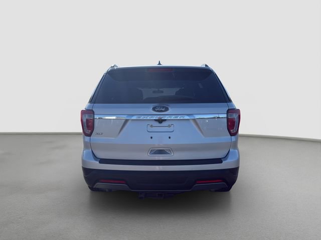Used 2019 Ford Explorer XLT w/ Equipment Group 201A image 5