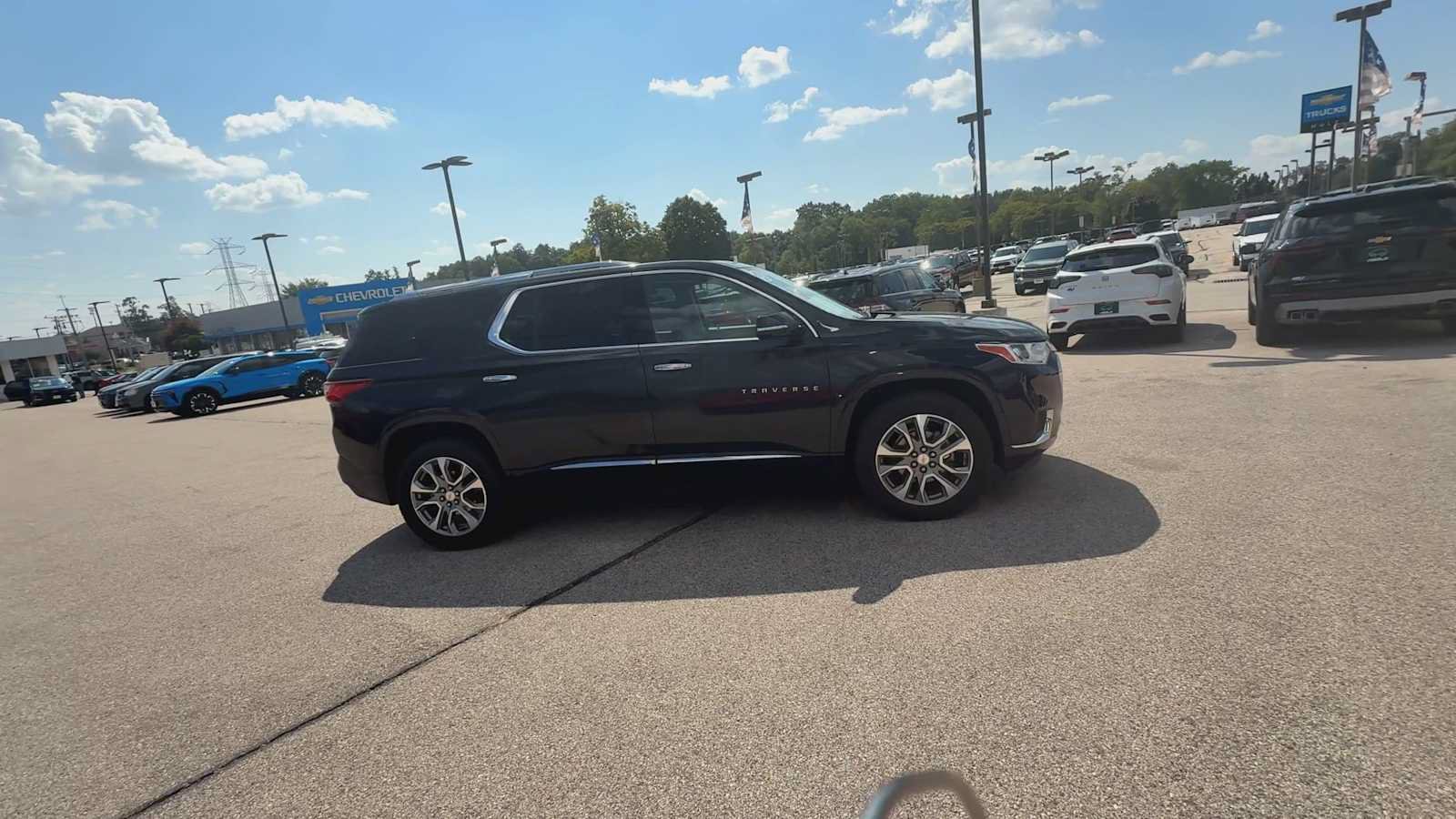 Certified 2020 Chevrolet Traverse Premier w/ LPO, Floor Liner Package AWD/4WD image 9