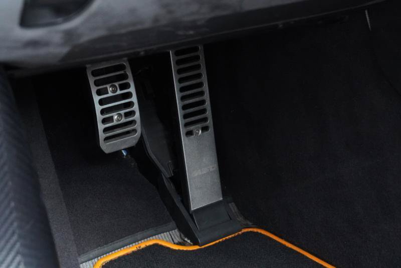 Used 2020 McLaren 600LT Spider RWD image 55