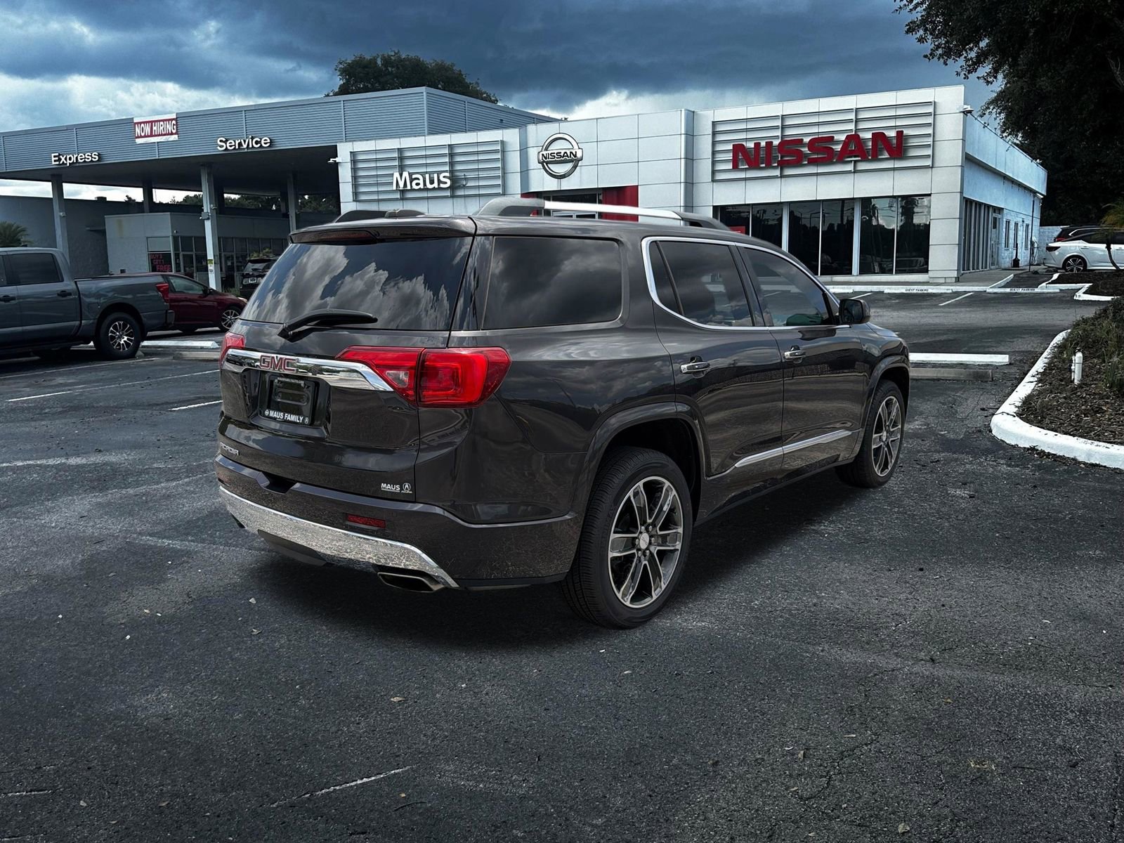 Used 2018 GMC Acadia Denali FWD image 4