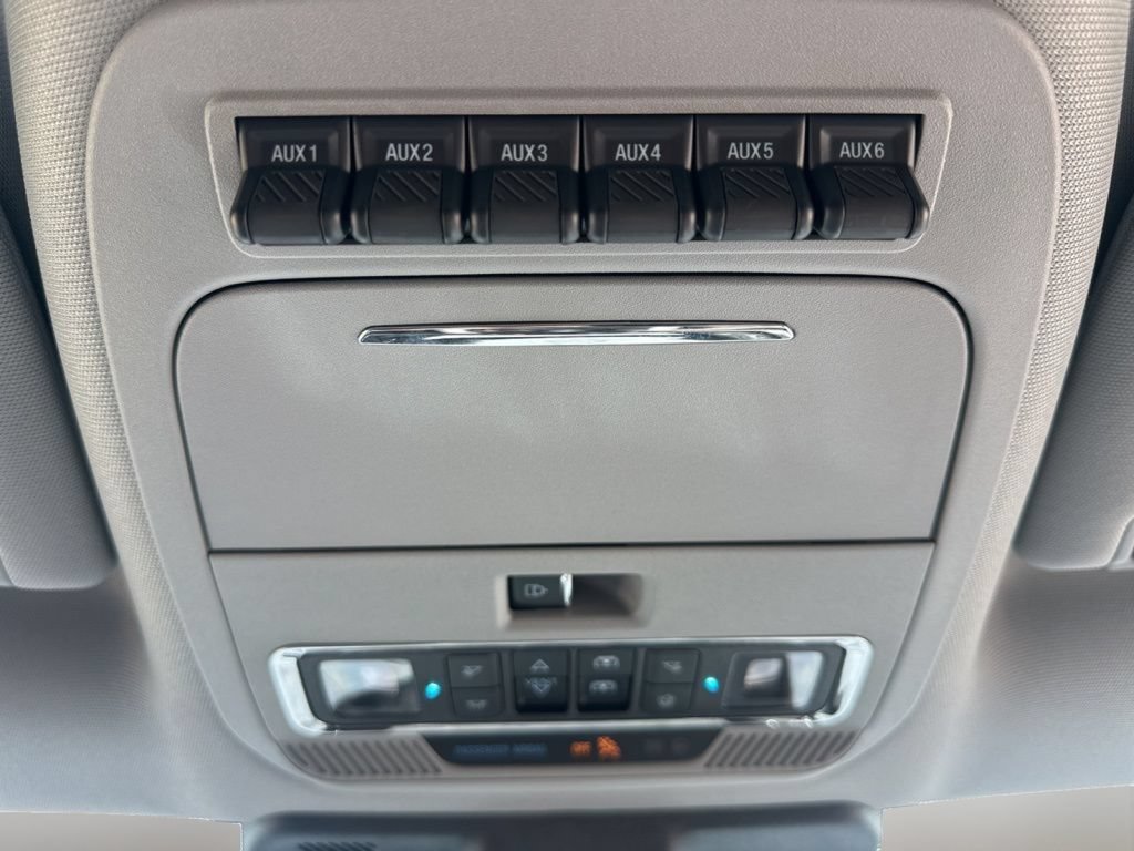 Used 2025 Ford F250 Lariat w/ Lariat Ultimate Package AWD/4WD image 55