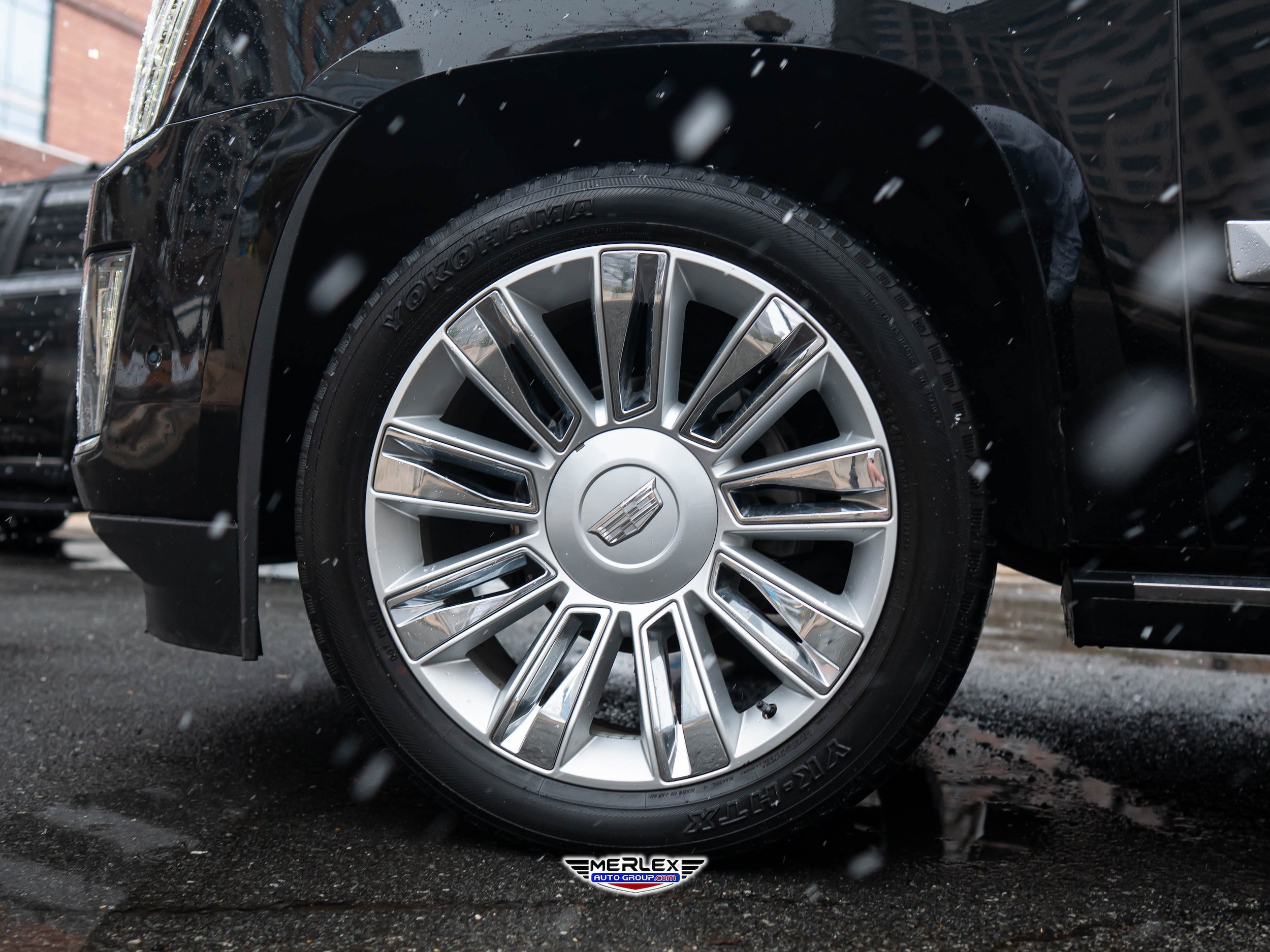 Used 2019 Cadillac Escalade ESV Platinum AWD/4WD image 10