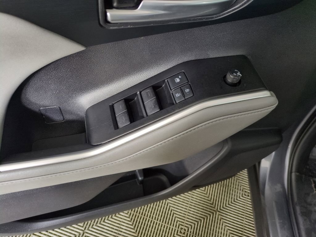 Used 2020 Toyota Highlander XLE image 13