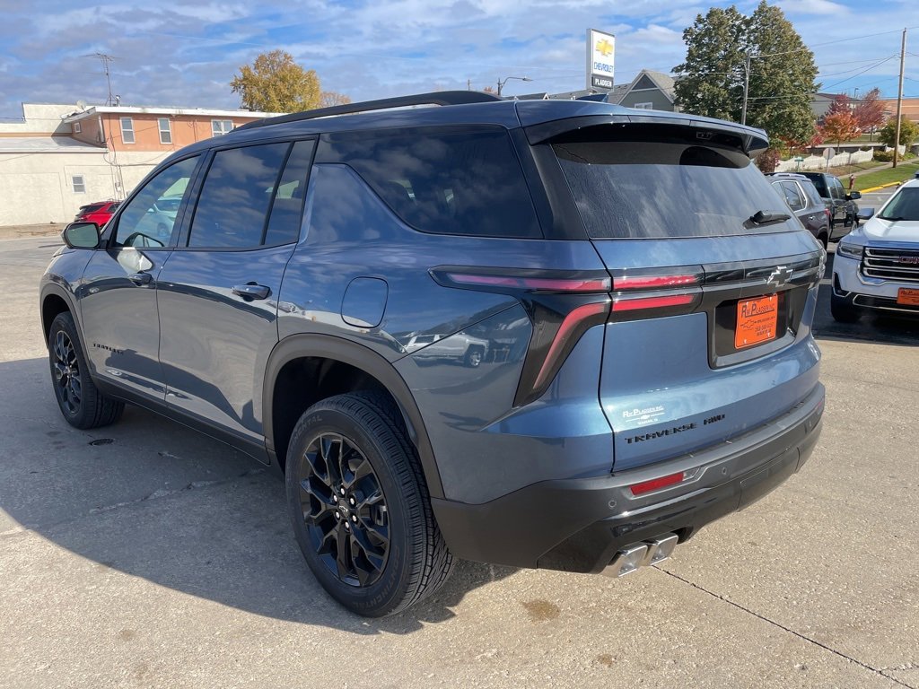 New 2026 Chevrolet Traverse LT w/ Midnight/Sport Edition image 12