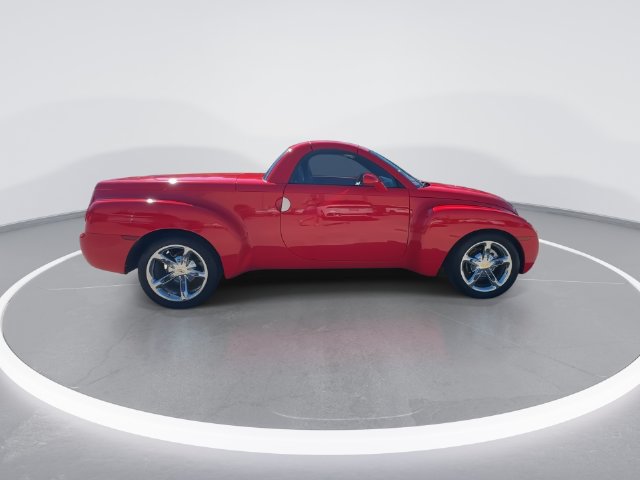 Used 2005 Chevrolet SSR w/ Preferred Equipment Group RWD image 4