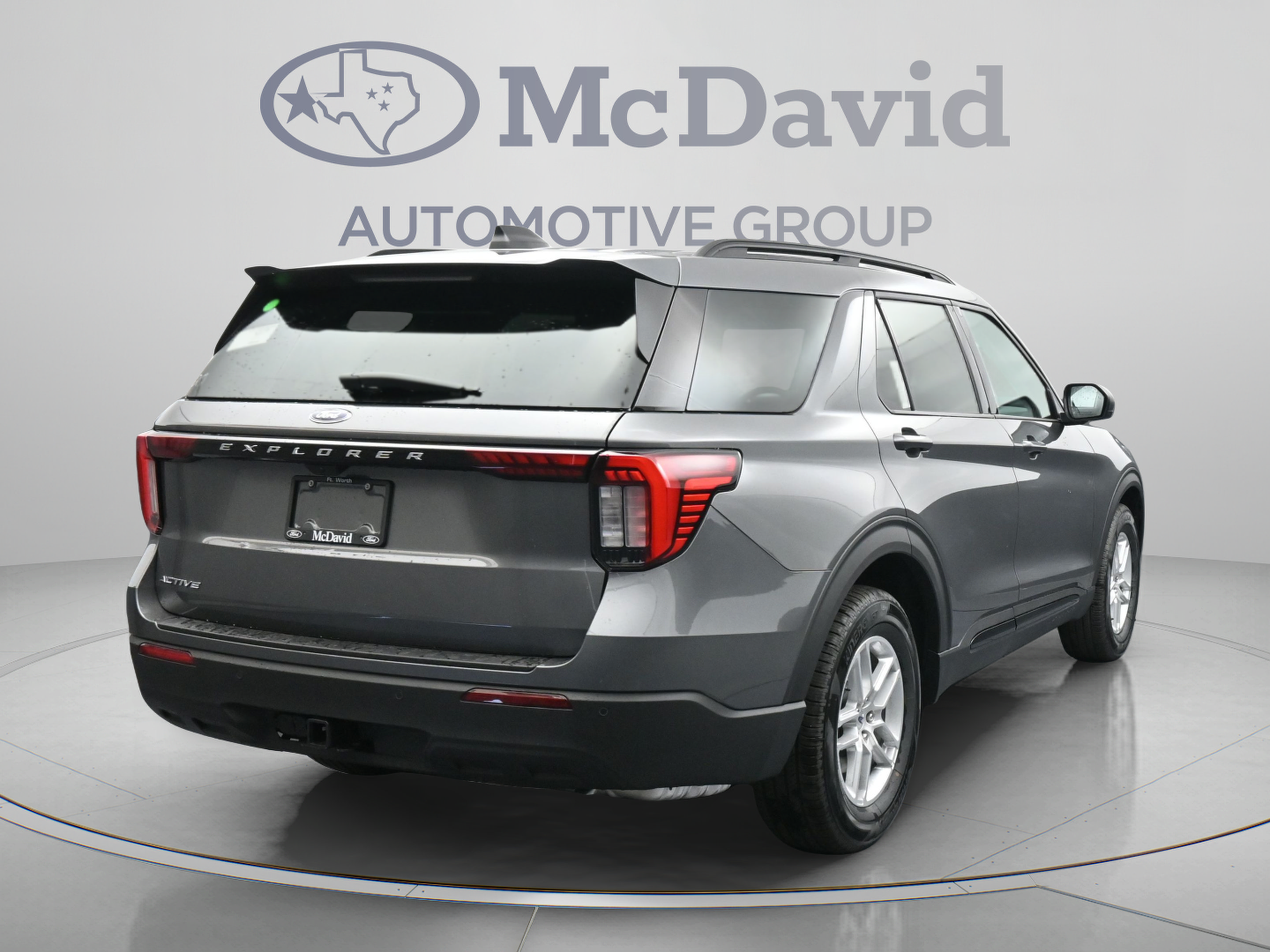 New 2026 Ford Explorer Active RWD image 8