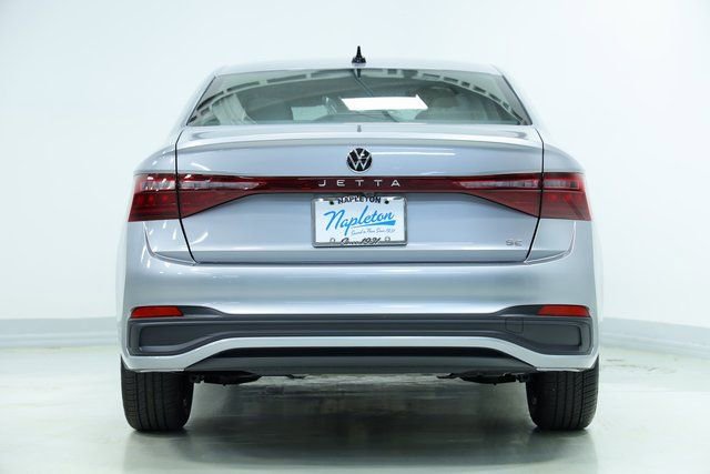 New 2025 Volkswagen Jetta SE image 7