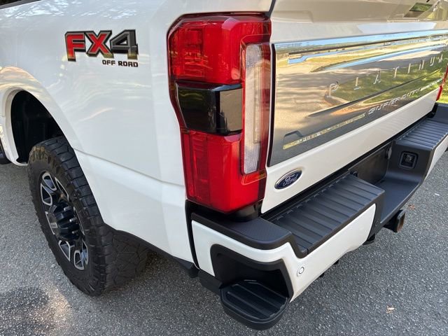 Used 2024 Ford F250 Platinum w/ FX4 Off-Road Package image 13