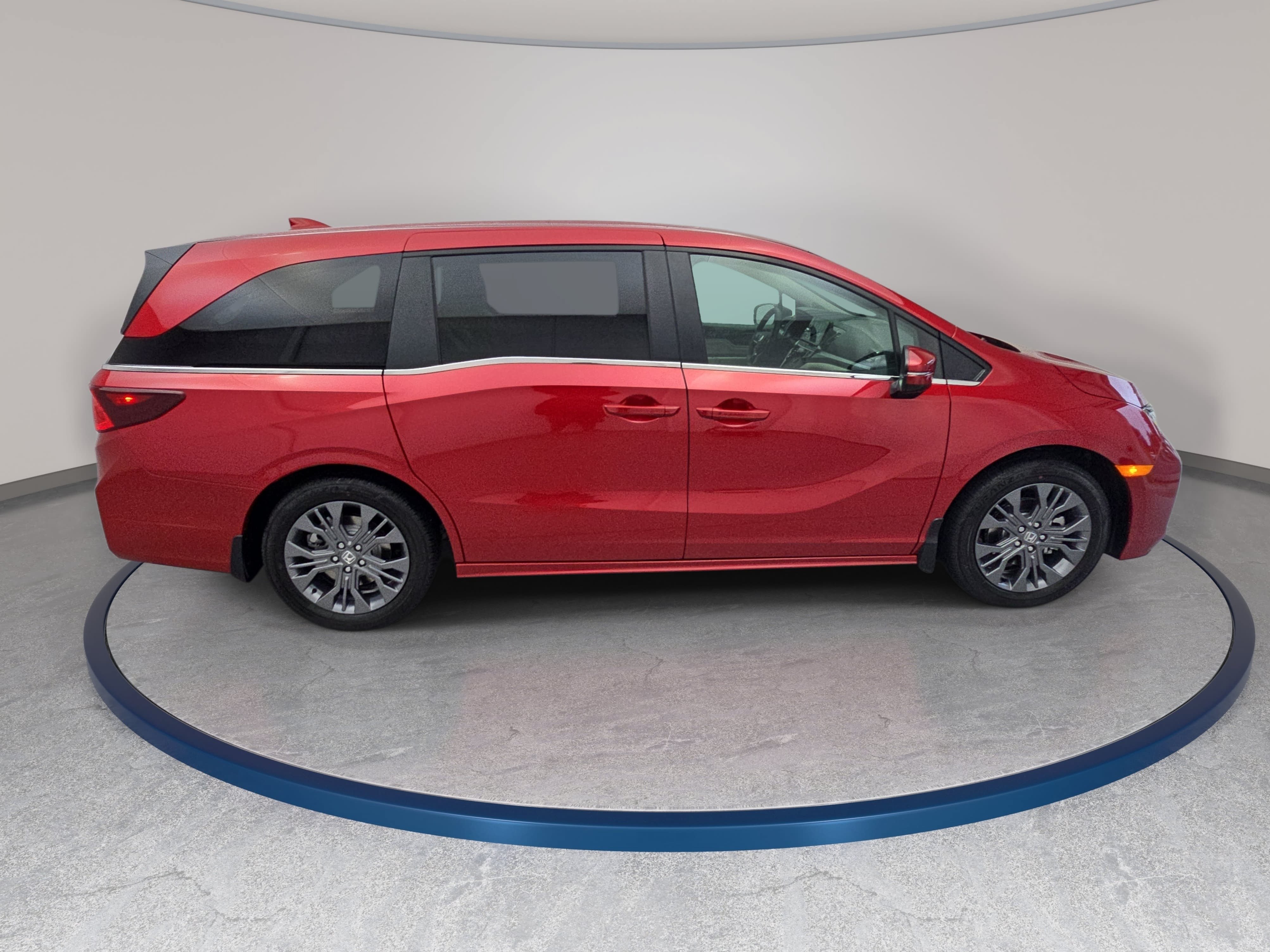 New 2027 Honda Odyssey Touring image 4